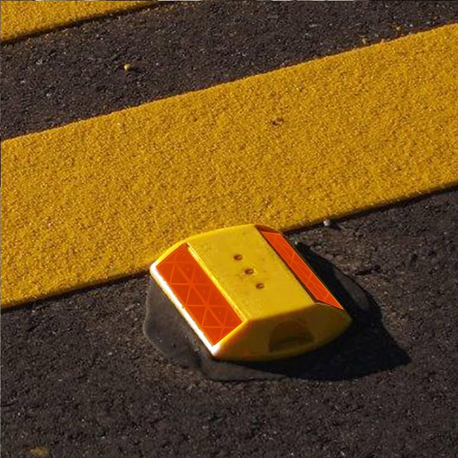 LADWA Road Reflectors Street Pavement & Asphalt Stud Markers | Great Reflecting for Speed Bumps, Sidewalks, Pedestrian Crossings, Freeways & Driveways | Industrial Grade (Yellow) Pack of 1 view 2